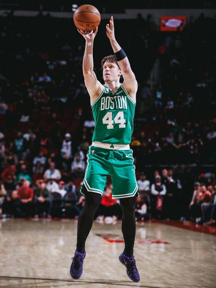 凯尔特人正式与57号秀签约两年开启新纪元