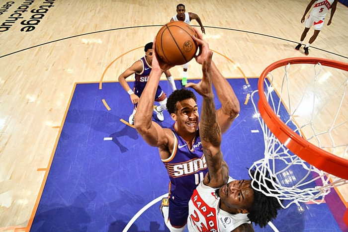 伊戈达罗爆发助太阳终结五连败 防守统治力引热