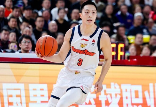 广东大胜四川反超北京升至联赛第三，四川创跨