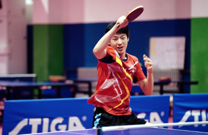 温瑞博逆转乌瓦切 国乒男单首战告捷