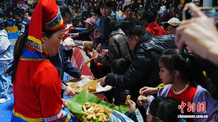 第九届广西万村篮球赛点燃乡村体育热潮