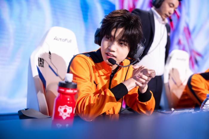 让机会降临赛场：钎城以租借身份加盟西安WE迎战