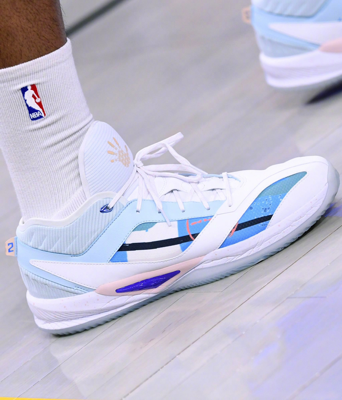 莱昂纳德Kawhi 5签名鞋发布 经典设计与科技革新如