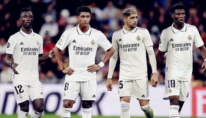 卡马文加红牌成皇马欧冠梦碎关键，迷失状态引